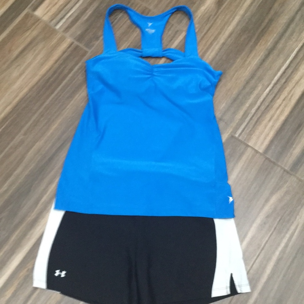 Women’s small under armor athletic shorts